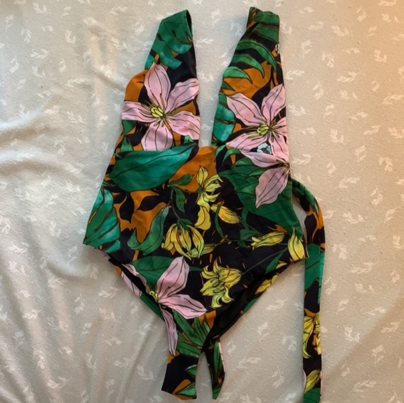 NWOT Zara printed one piece swimsuit - Picture 3 of 4